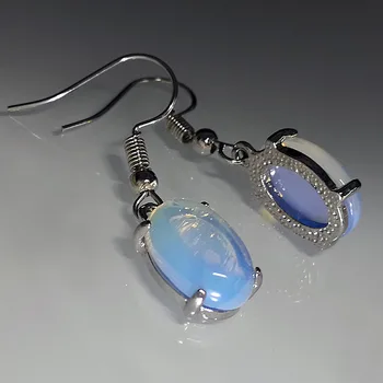 Anting-Anting Drop Batu Bulan Oval Biru Halus Perhiasan Pernikahan Wanita Pernyataan Batu Opal Anting-Anting Menjuntai Ulang Tahun