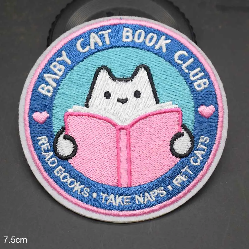 Indah Membaca Buku Bayi Kucing Seri Seni Kerajinan Besi Pada Pakaian Desain Fashion Patch untuk Anak-anak Anak-anak Pakaian Stiker Pakaian - 0