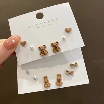 JWER Brown Flocked Bear Rabbit Earrings Set Anting Pejantan Kecil Mewah Lucu Anting-Anting Hewan untuk Wanita Wanita Hadiah Perhiasan