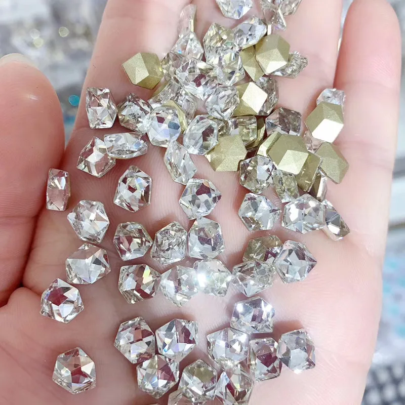 50 buah Hiasan Kuku Berlian Imitasi Zirkon Berbentuk Khusus 6x8mm Bagian Bawah Tajam Cermin Kristal Berlian K9 Dekorasi Manikur Batu Kaca - 1