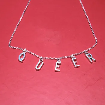 Aneh Kalung Lesbian LGBTQ Kebanggaan Pesona Kalung Hadiah untuk Pacar