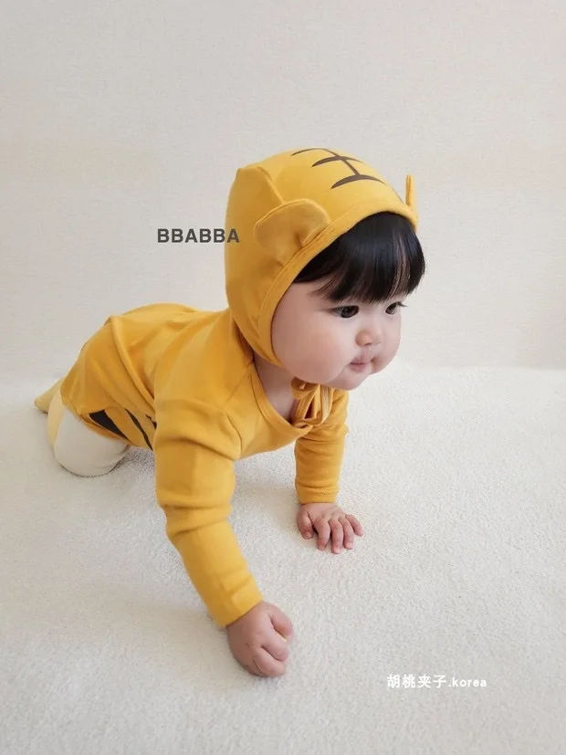 Bodysuit Harimau Kartun Bayi Baru Musim Semi 2023 + Topi Bayi Laki-laki Perempuan Pakaian Harimau Lucu Mode Pakaian Bayi Model Hewan Jumpsuit Bayi - 2