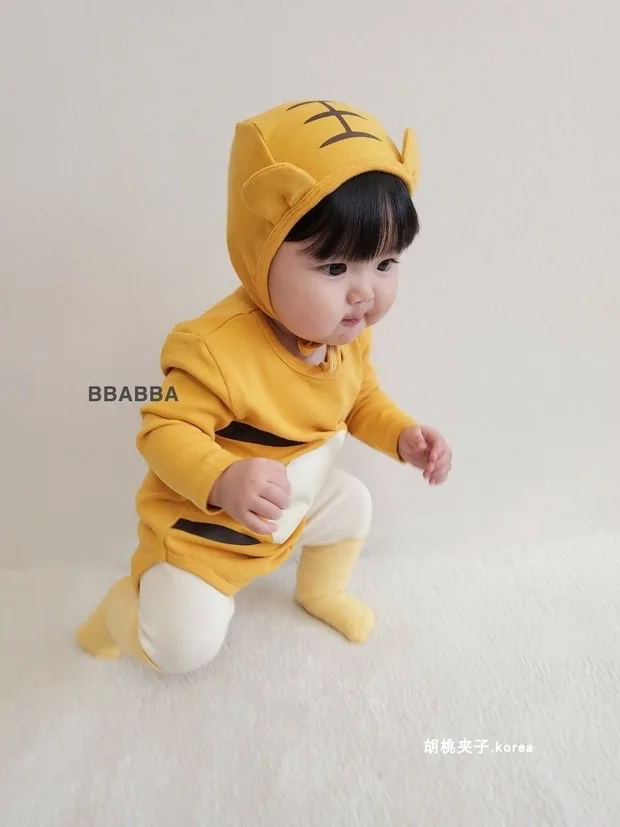 Bodysuit Harimau Kartun Bayi Baru Musim Semi 2023 + Topi Bayi Laki-laki Perempuan Pakaian Harimau Lucu Mode Pakaian Bayi Model Hewan Jumpsuit Bayi - 3