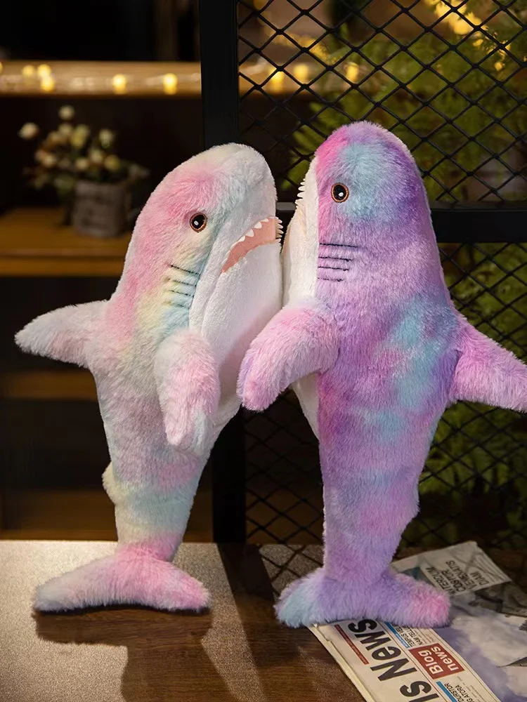 Kawaii Dazzle Tie-Dye Shark Mainan Mewah Berbagai Warna Action Figure Hiu Boneka Pendamping Anak Ragdoll Kirim Anak-anak - 2