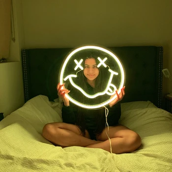 Lampu Tanda Neon LED 35cm Dekorasi Kamar Tidur Hiasan Dinding Bertenaga USB Fleksibel Transparan untuk Hadiah Tanda Lampu Malam Senyum Anak untuk Istri