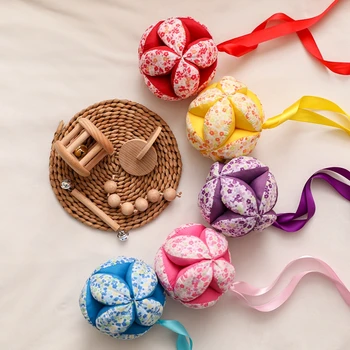 Pengenalan Warna Bayi Bola Kain Pegangan Tangan Mainan Rattle Interaktif Montessori Mainan Menenangkan Emosional Bayi Menenangkan Tempat Tidur Gantung