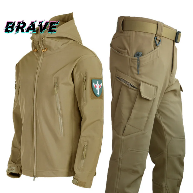 Set Taktis Militer Pria Musim Gugur dan Musim Dingin Jaket Bertudung Tahan Air Bulu Kulit Hiu Setelan 2 Potong Pendakian Gunung Luar Ruangan Pria - 0
